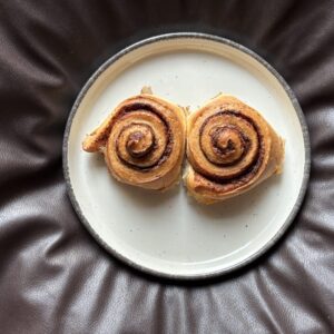 Cinnamon Buns (2 Pcs)